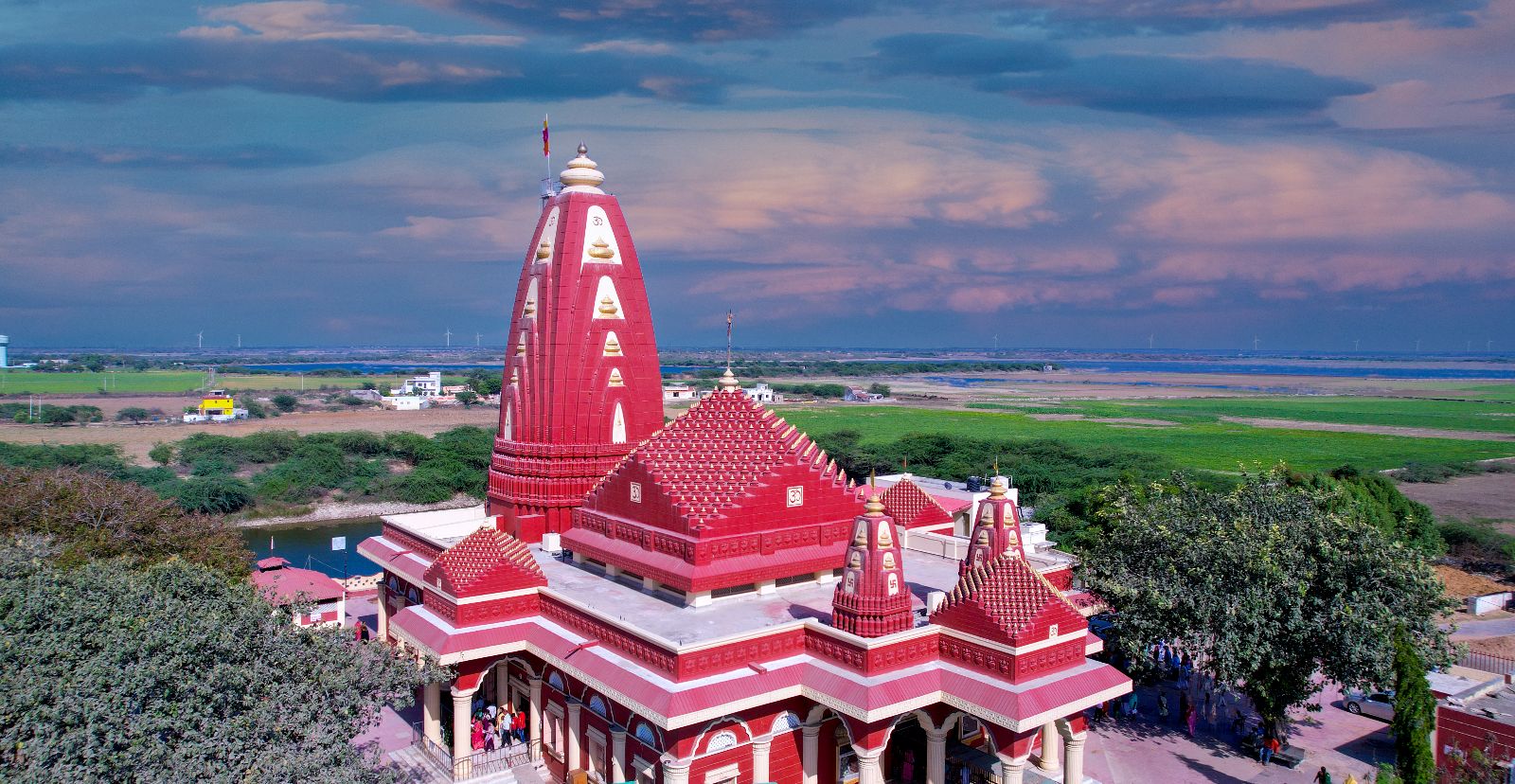 NAGESHWAR JYOTIRLINGA
